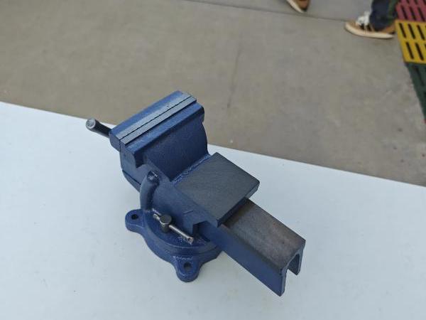 Vise băng ghế lớn